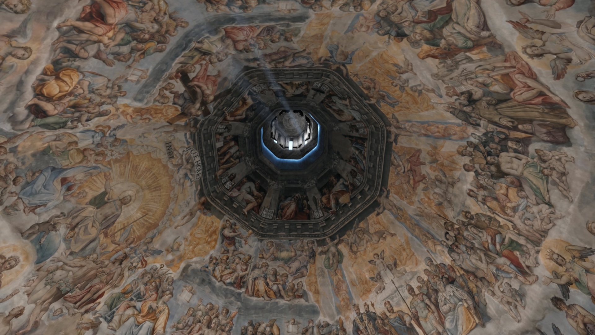 Interno della Cupola del Brunelleschi a Firenze, con gli affreschi del Giudizio Universale, in un frame dell'esperienza VR