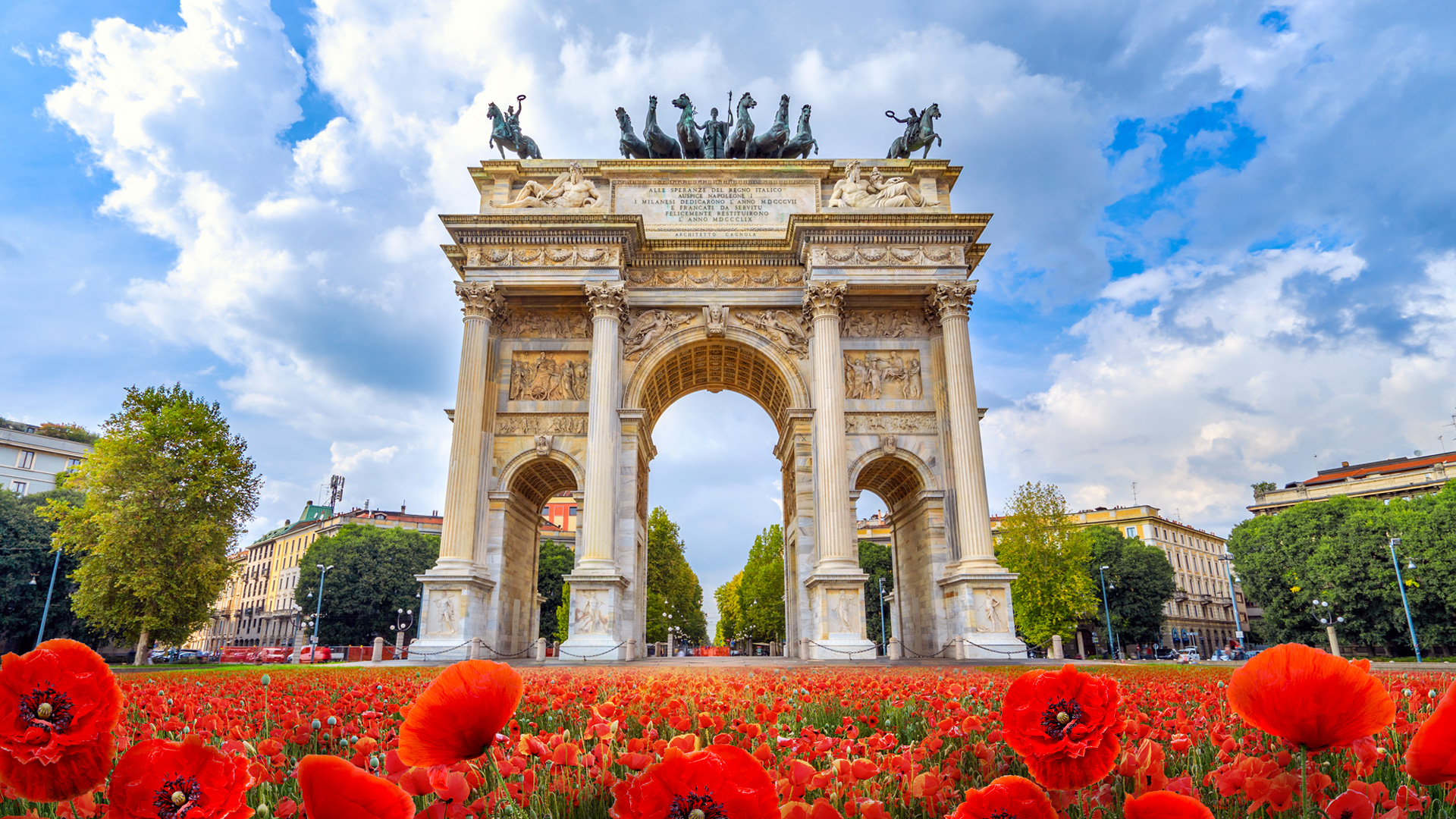 Arco della Pace a Milano con un campo di papaveri, ambientazione di Inside Monet